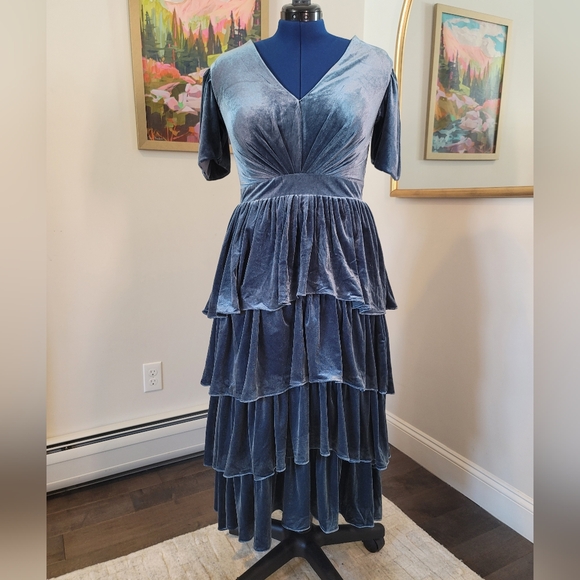 Dresses & Skirts - Elegant Blue Velvet Tiered Dress